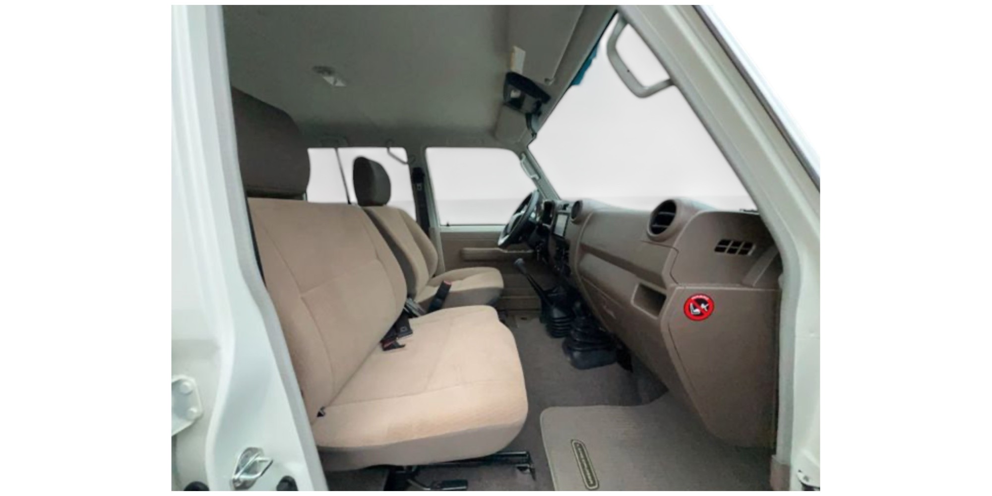 Toyota Land Cruiser 76 G-Grade 4x4 | Modena Motors