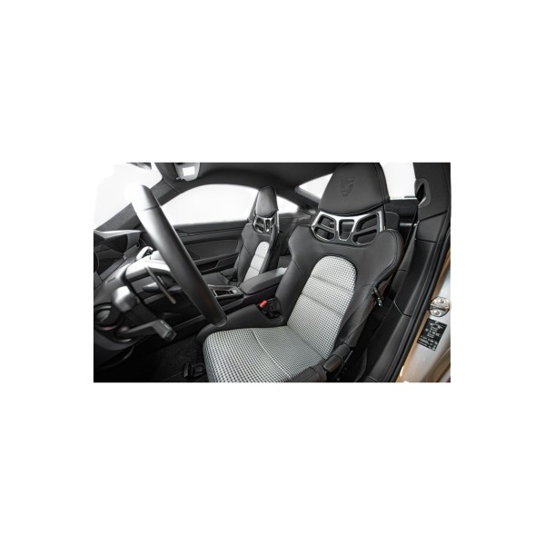 Porsche 911 992 GT3 Touring – Pure Driving Passion