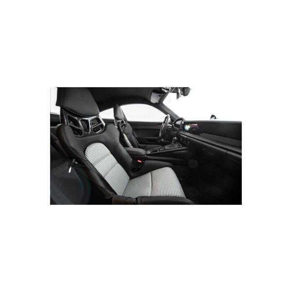 Porsche 911 992 GT3 Touring – Pure Driving Passion