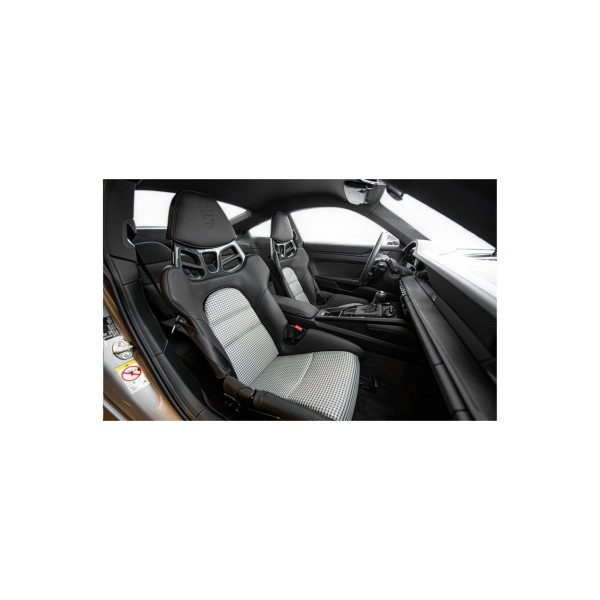 Porsche 911 992 GT3 Touring – Pure Driving Passion