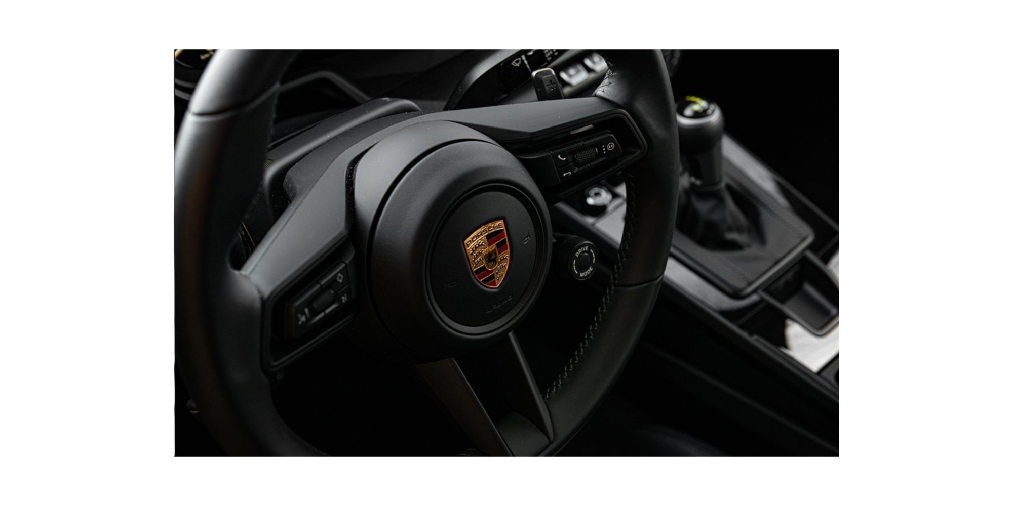 Porsche 911 992 GT3 Touring – Pure Driving Passion