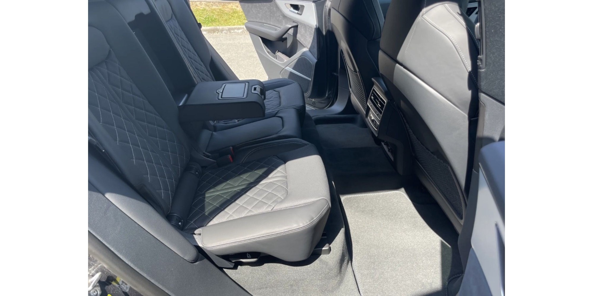 Audi Q8 55 TFSI e | Luxury Hybrid SUV