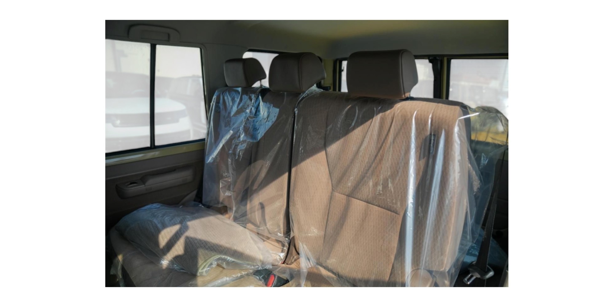 Toyota Land Cruiser 76 G-Grade 4x4 | Modena Motors