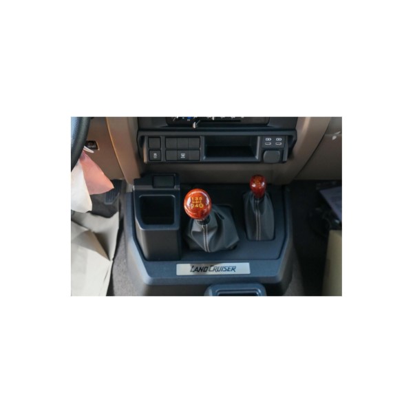 Toyota Land Cruiser 76 G-Grade 4x4 | Modena Motors