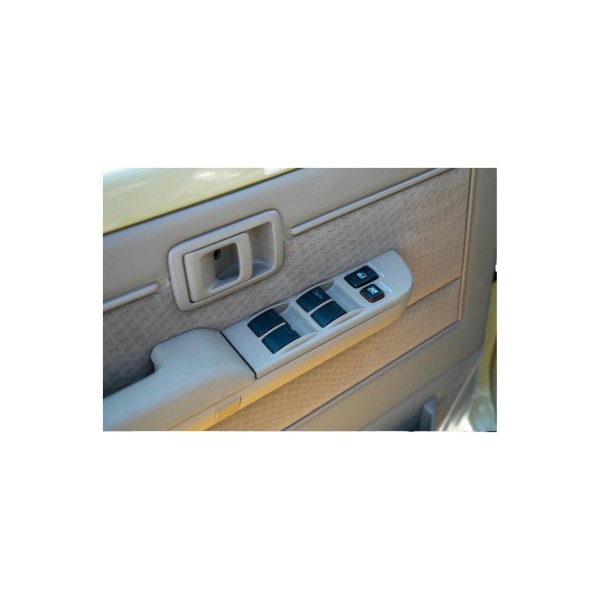 Toyota Land Cruiser 76 G-Grade 4x4 | Modena Motors