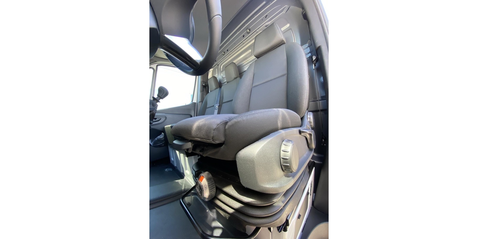 Mercedes-Benz Sprinter | Reliable Cargo Van