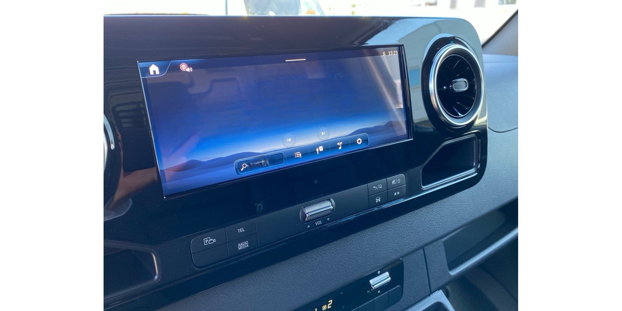 Mercedes-Benz Sprinter | Reliable Cargo Van