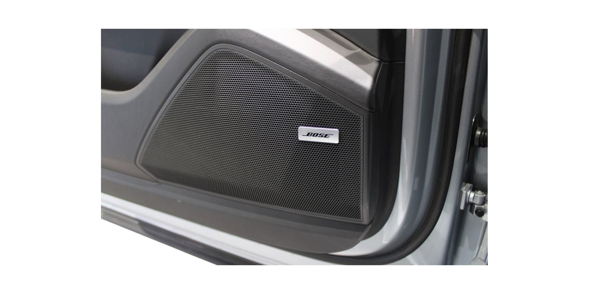 Porsche Cayenne E-Hybrid Luxury SUV – Modena Motors GmbH