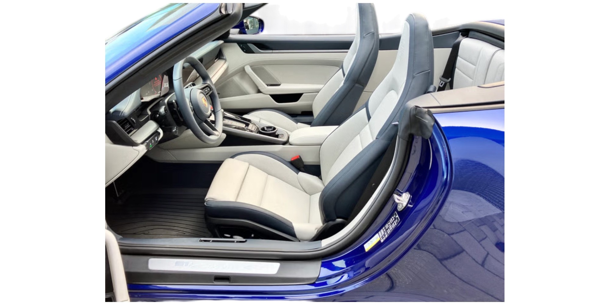 Porsche 911 992.2 Carrera S Cabrio - Open-Air Sportscar Excellence