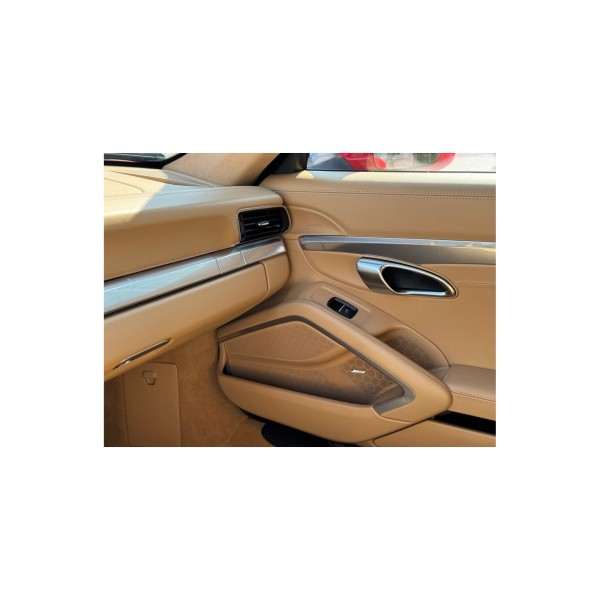 Porsche 911 992: Iconic Style and Performance