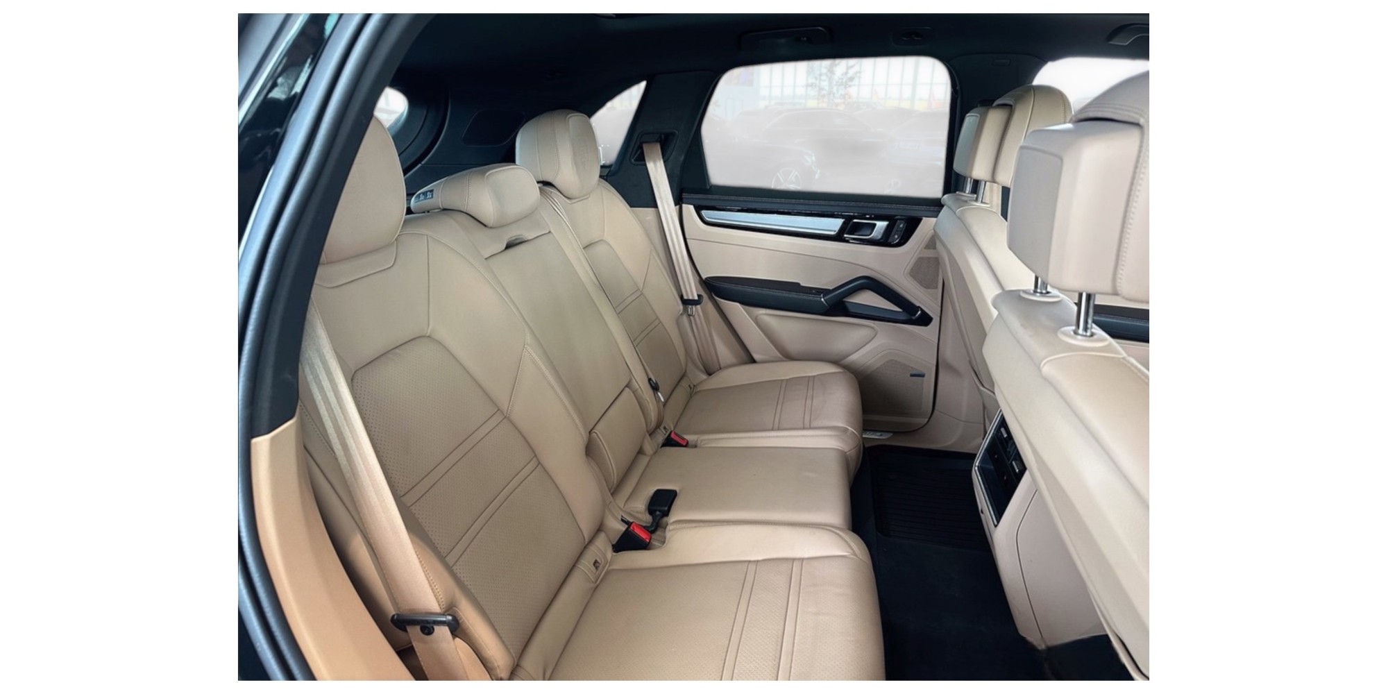 Porsche Cayenne E-Hybrid SUV Platinum Edition – Modena Motors GmbH