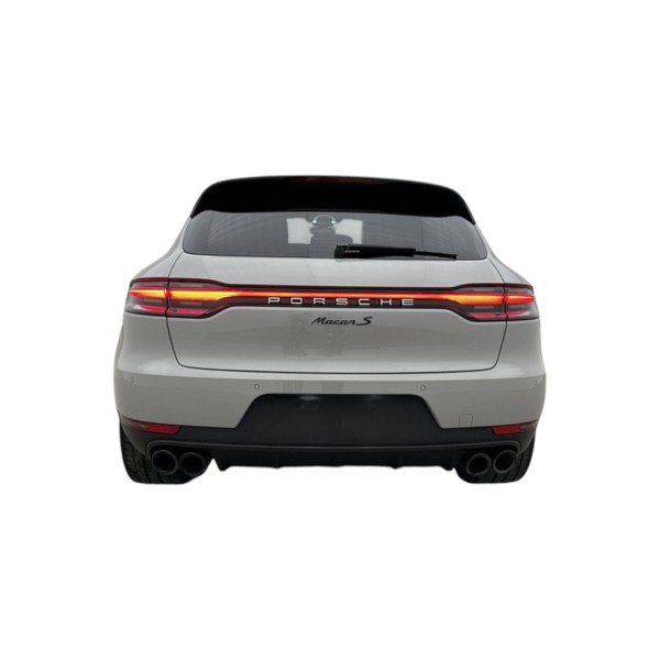 Porsche Macan S – Power & Elegance on Every Drive