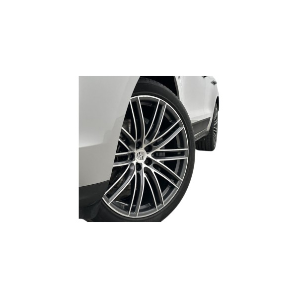 Porsche Macan S – Power & Elegance on Every Drive