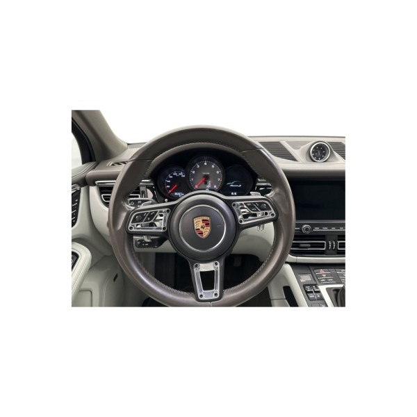Porsche Macan S – Power & Elegance on Every Drive