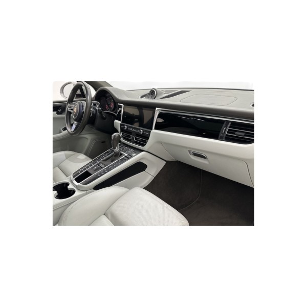 Porsche Macan S – Power & Elegance on Every Drive