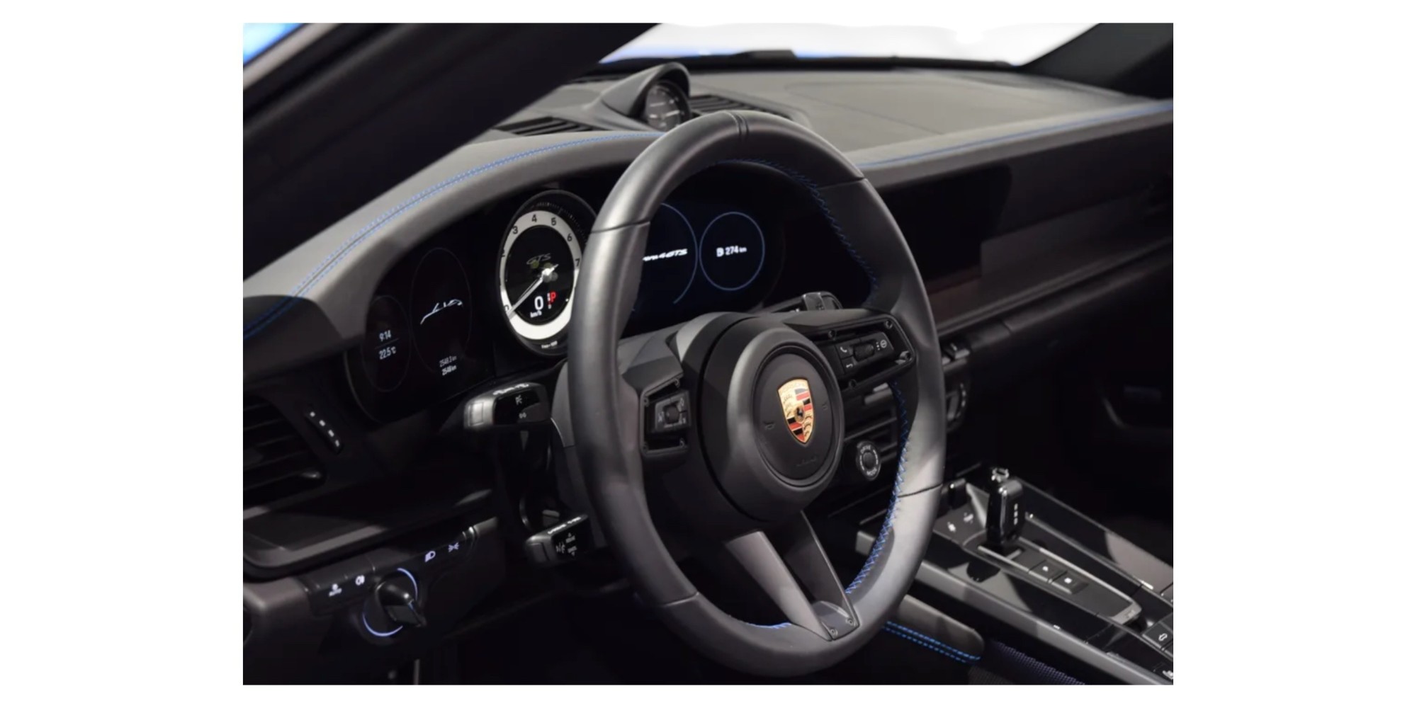 Porsche 911 992 4 GTS Cabrio | Open-Air Thrills