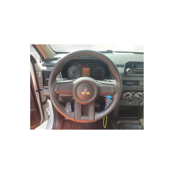 Mitsubishi L200 DC GL 4WD 2.4 Diesel Tough Pickup