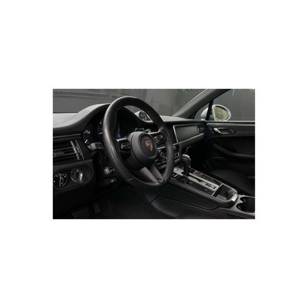 Porsche Macan - Luxury SUV for Dynamic Driving | Modena Motors GMBH