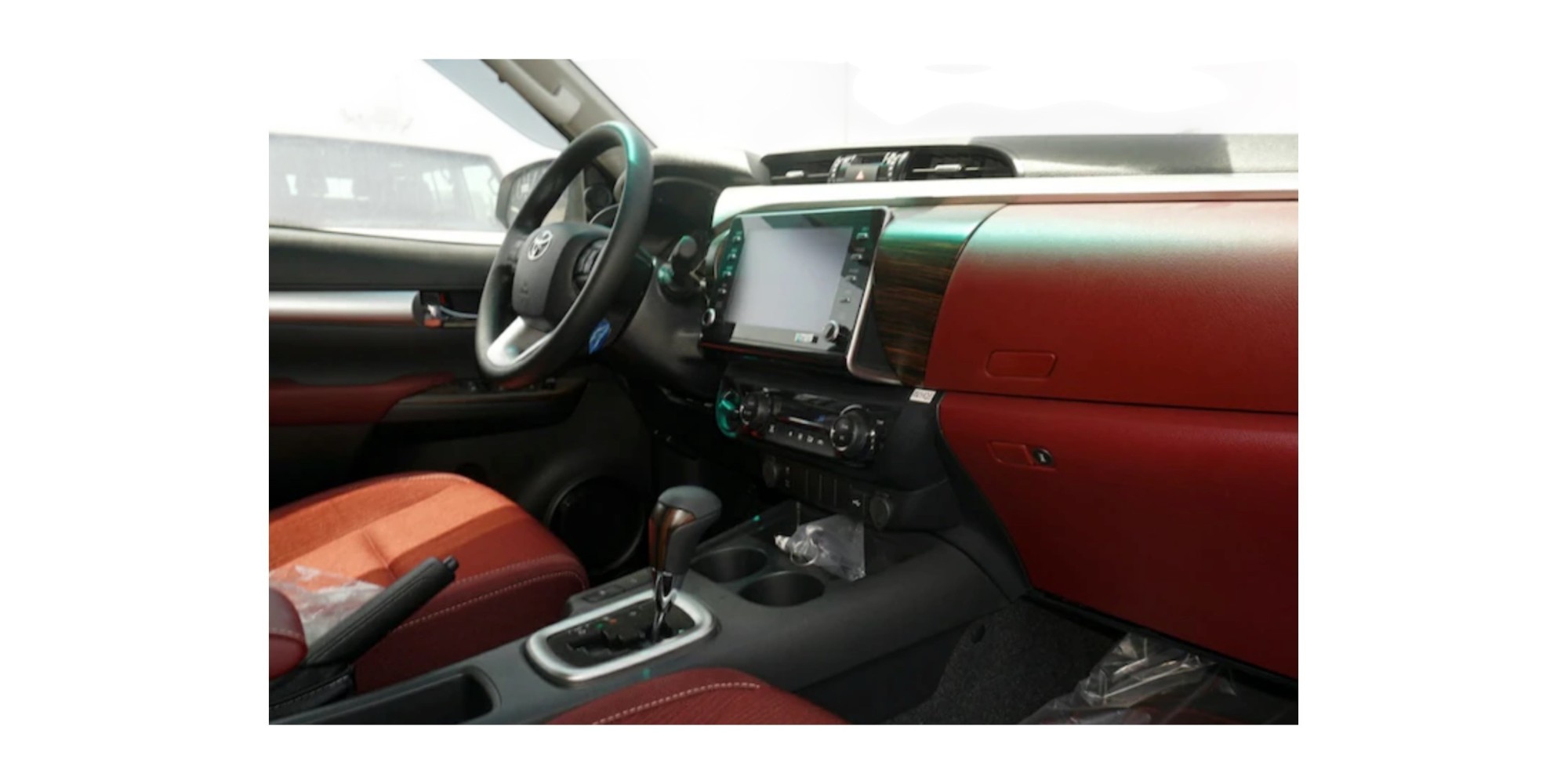 Toyota Hilux SR5 | Rugged and Reliable