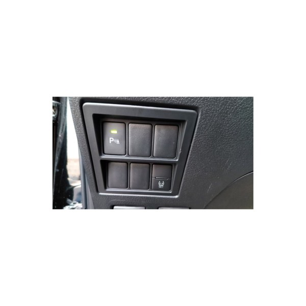 Toyota Hilux SR5 | Rugged and Reliable