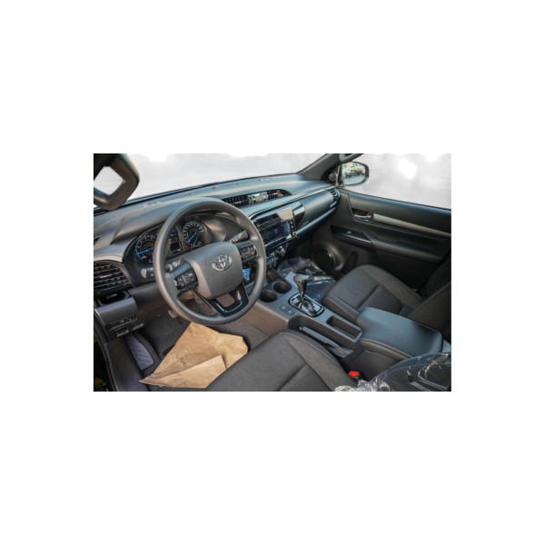 Toyota Hilux SR5 | Rugged and Reliable