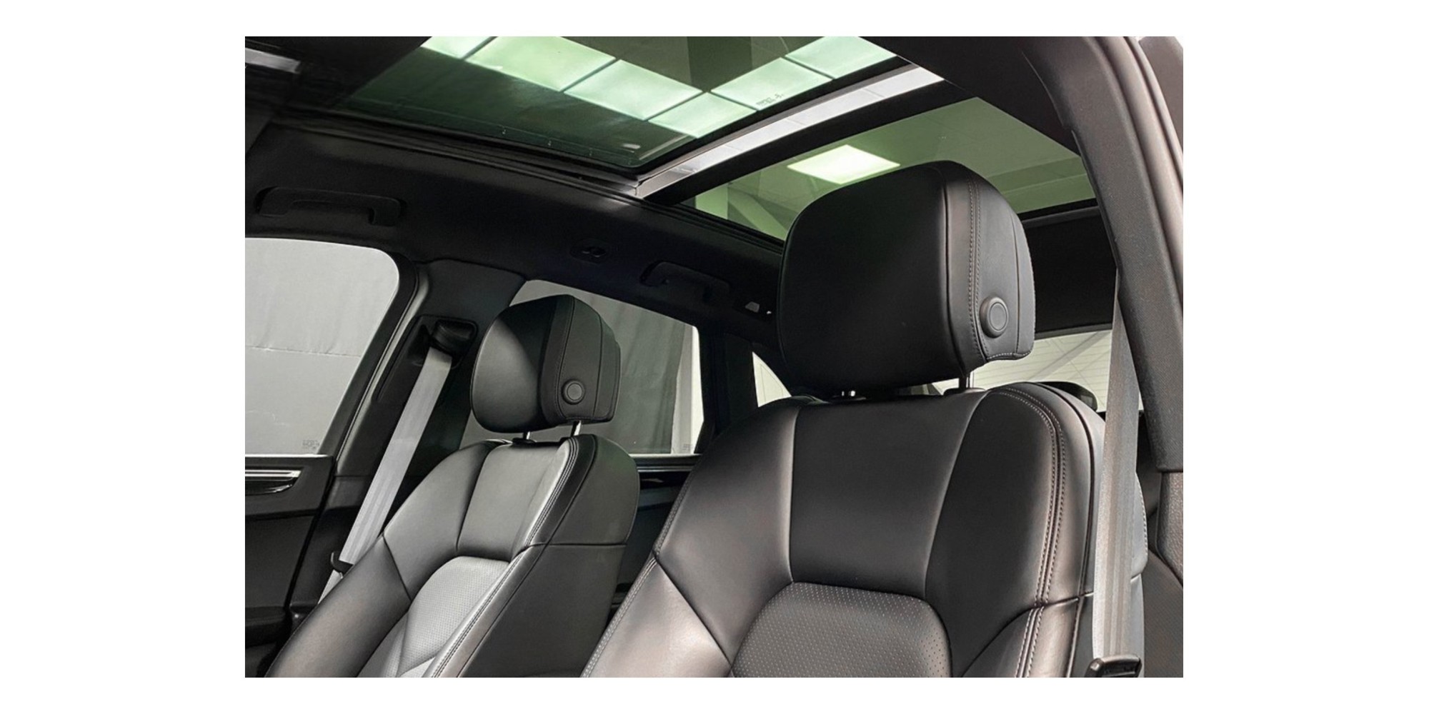 Porsche Macan S – Power & Elegance on Every Drive