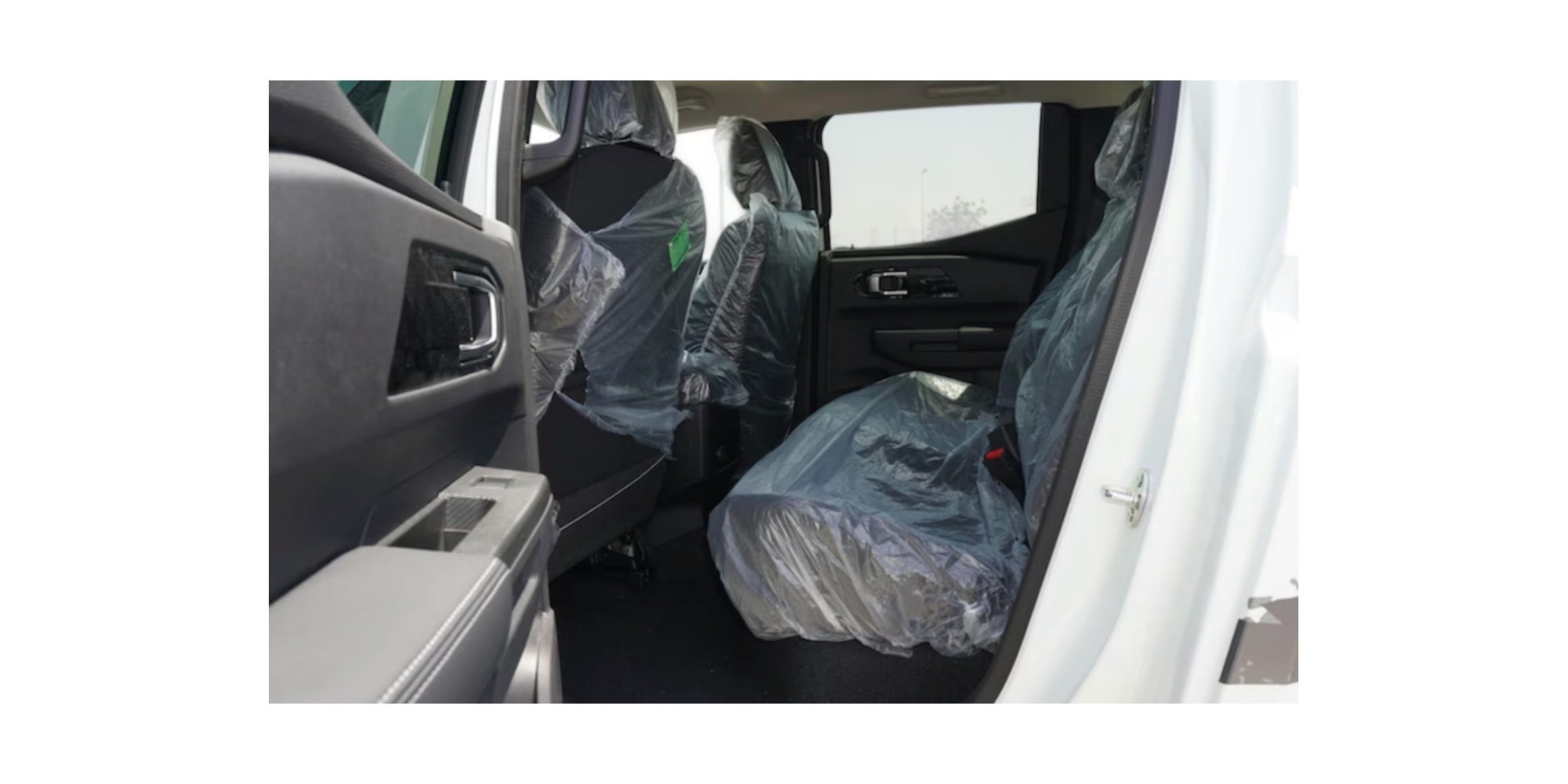 Mitsubishi L200 4.4 Petrol Tough Pickup