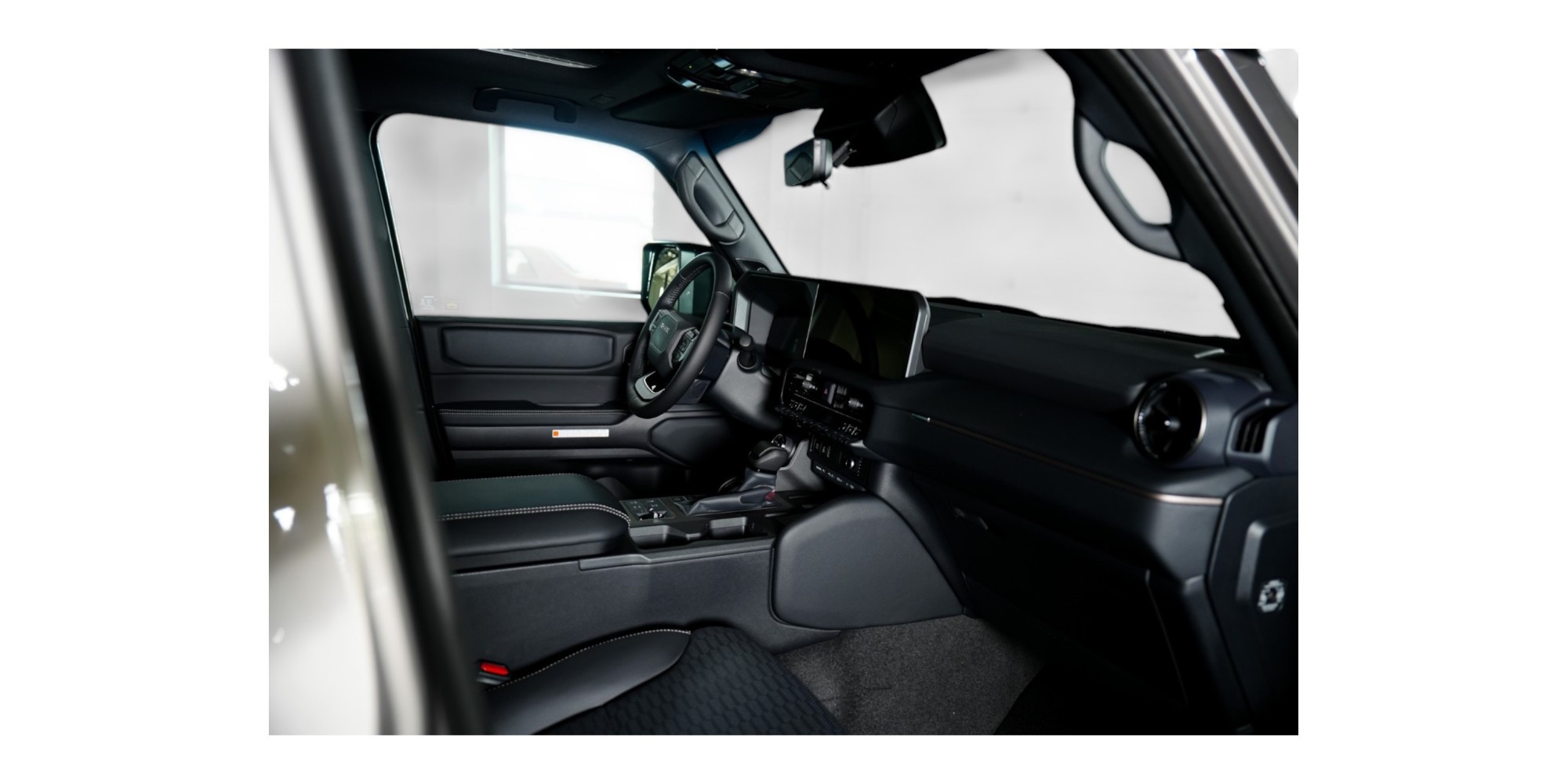 Toyota Land Cruiser Executive 2.8D 4WD – Premium Off-Road SUV