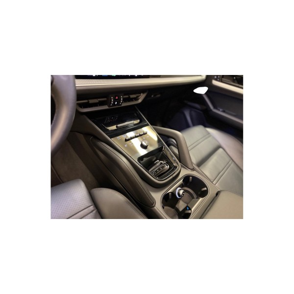 Porsche Cayenne E-Hybrid Luxury SUV – Modena Motors GmbH