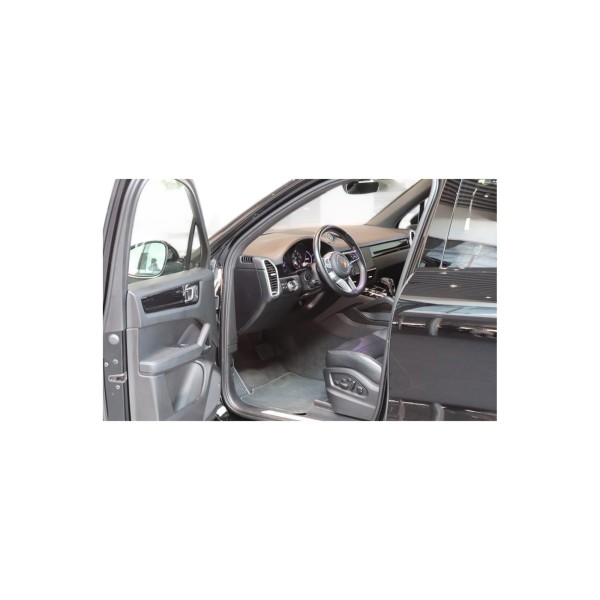 Porsche Cayenne E-Hybrid | Platinum Edition Luxury