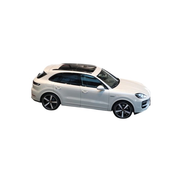 Porsche Cayenne E-Hybrid Luxury SUV – Modena Motors GmbH