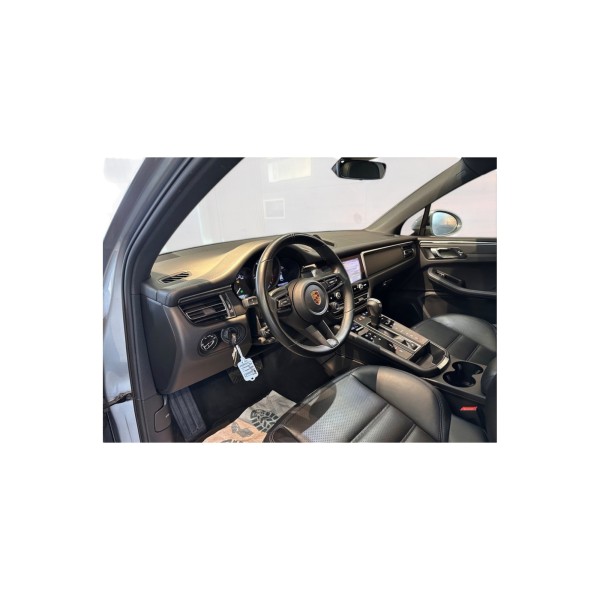 Porsche Macan T | Agile Compact SUV with Luxury Touch