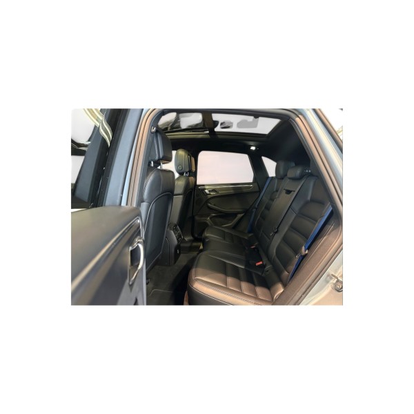 Porsche Macan T | Agile Compact SUV with Luxury Touch