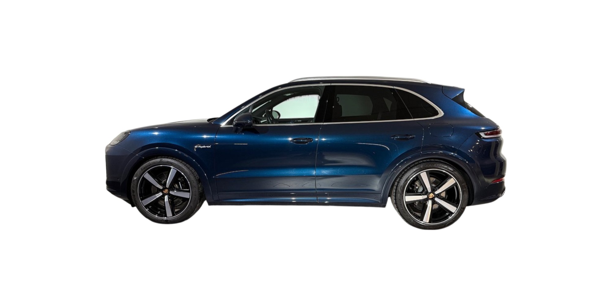 Porsche Cayenne S E-Hybrid – Power Meets Green Efficiency!