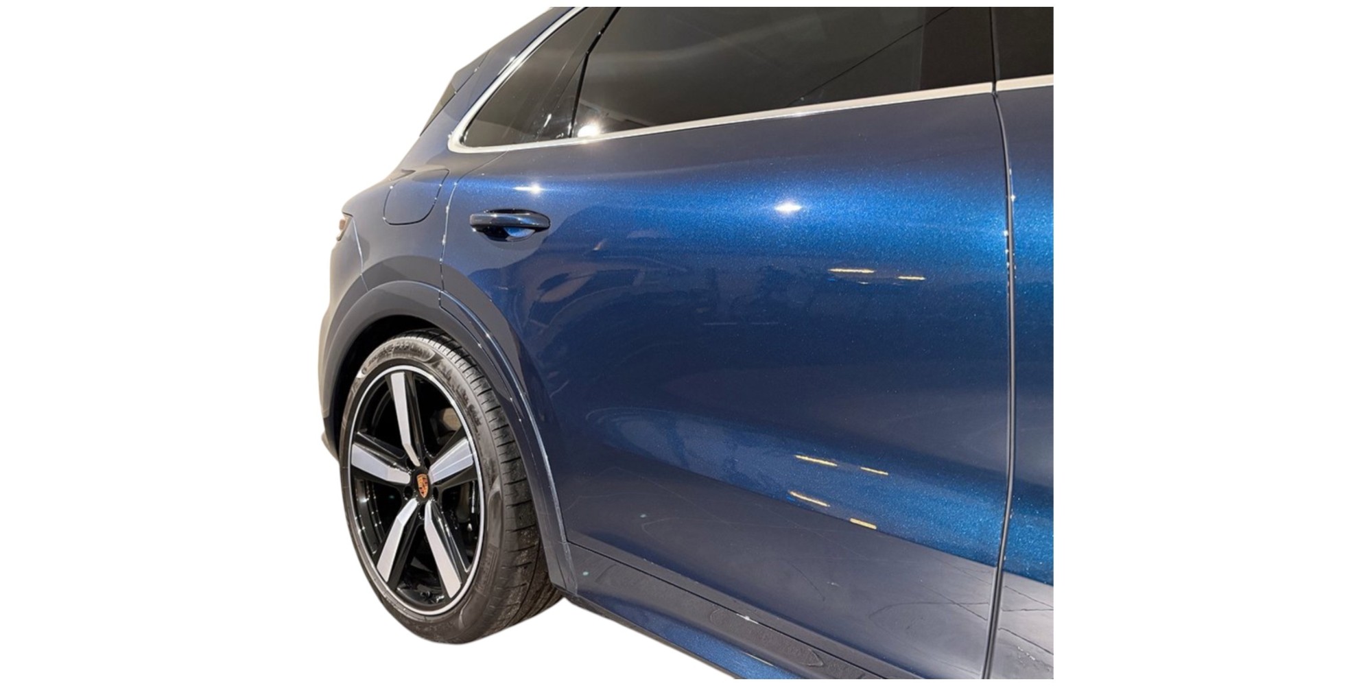 Porsche Cayenne S E-Hybrid – Power Meets Green Efficiency!