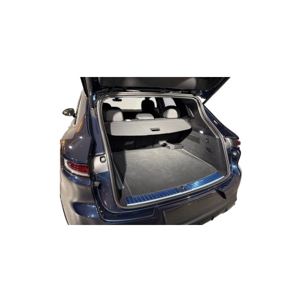 Porsche Cayenne S E-Hybrid – Power Meets Green Efficiency!