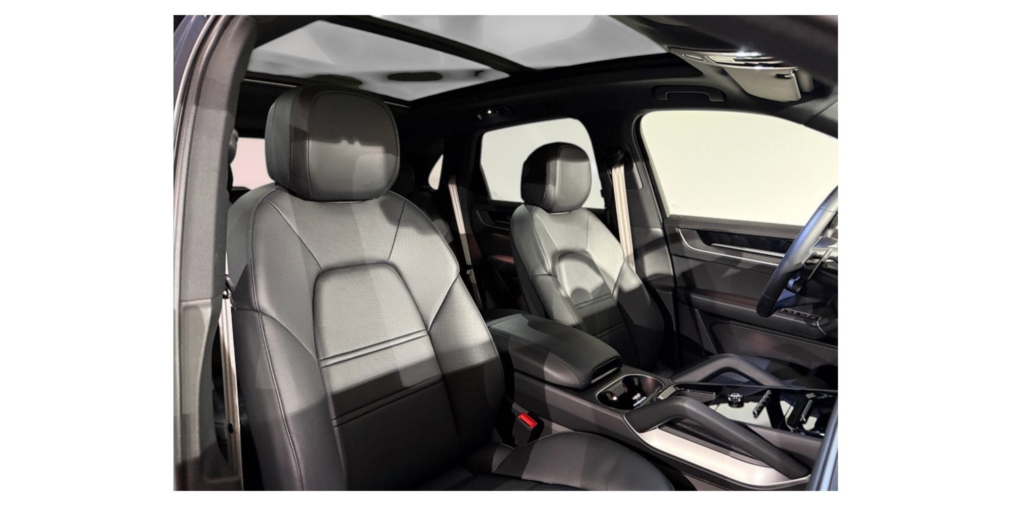 Porsche Cayenne S E-Hybrid – Power Meets Green Efficiency!