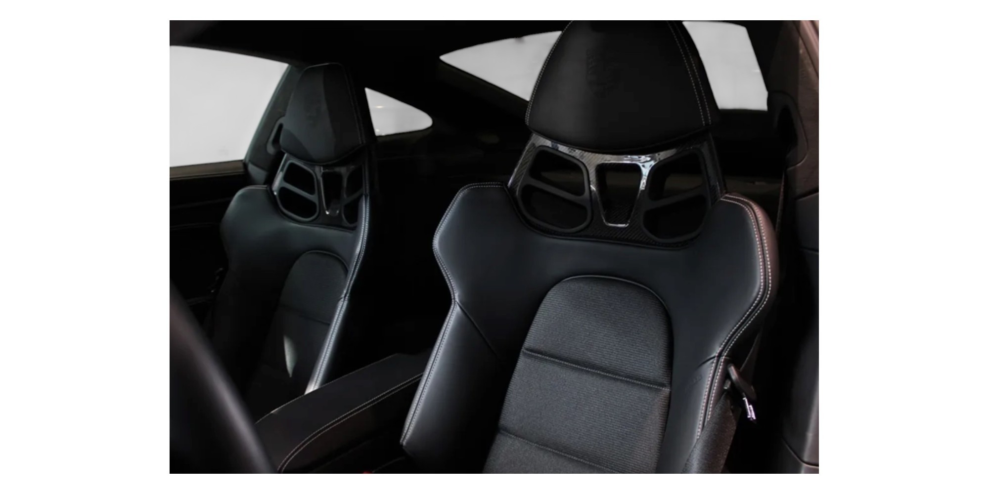 Porsche 911 992 GT3 Touring – Pure Driving Passion