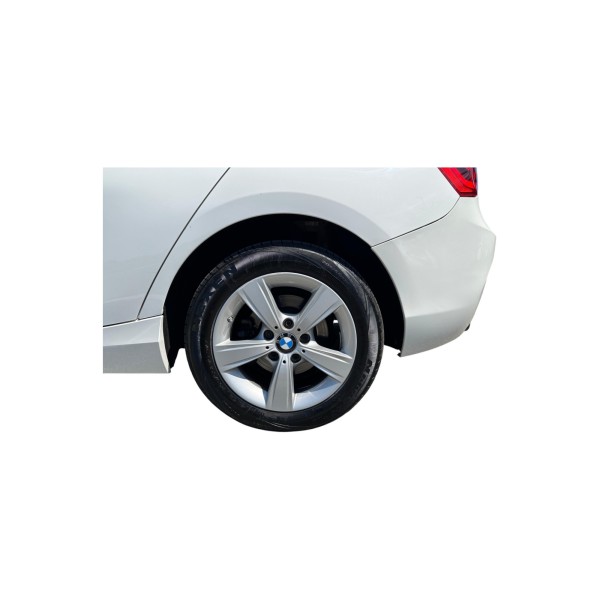 BMW 118d Sport Line | Stylish and Efficient Hatchback