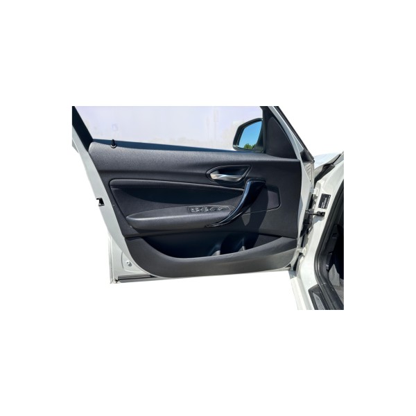 BMW 118d Sport Line | Stylish and Efficient Hatchback