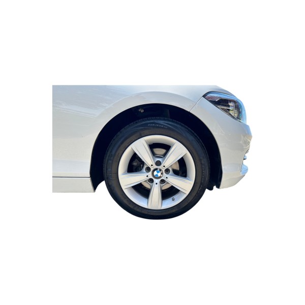 BMW 118d Sport Line | Stylish and Efficient Hatchback