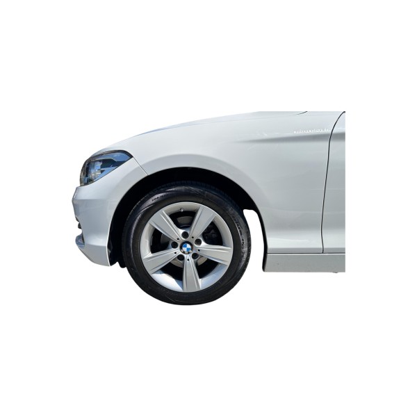 BMW 118d Sport Line | Stylish and Efficient Hatchback