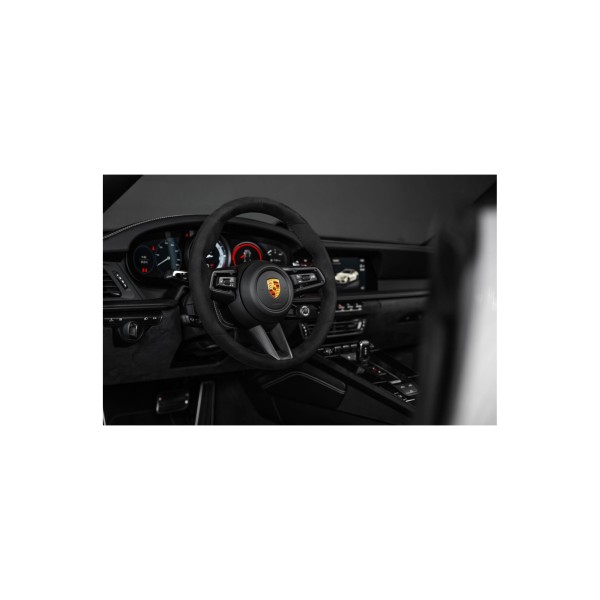 Porsche 911 992 GTS Cabrio – Potenza e Libertà di Guida