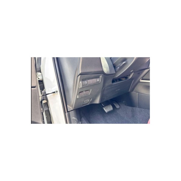 Toyota Corolla Crossover 1.8L Hybrid GCC MY2025