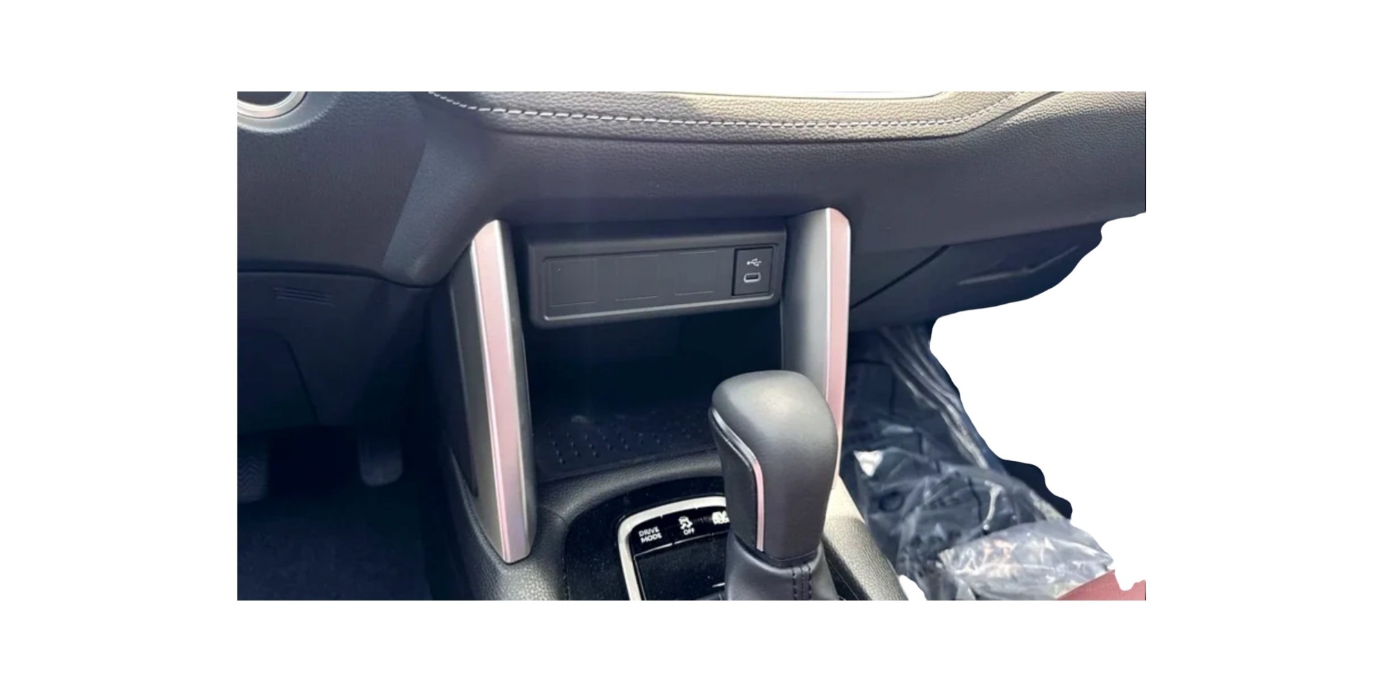 Toyota Corolla Crossover 1.8L Hybrid GCC MY2025