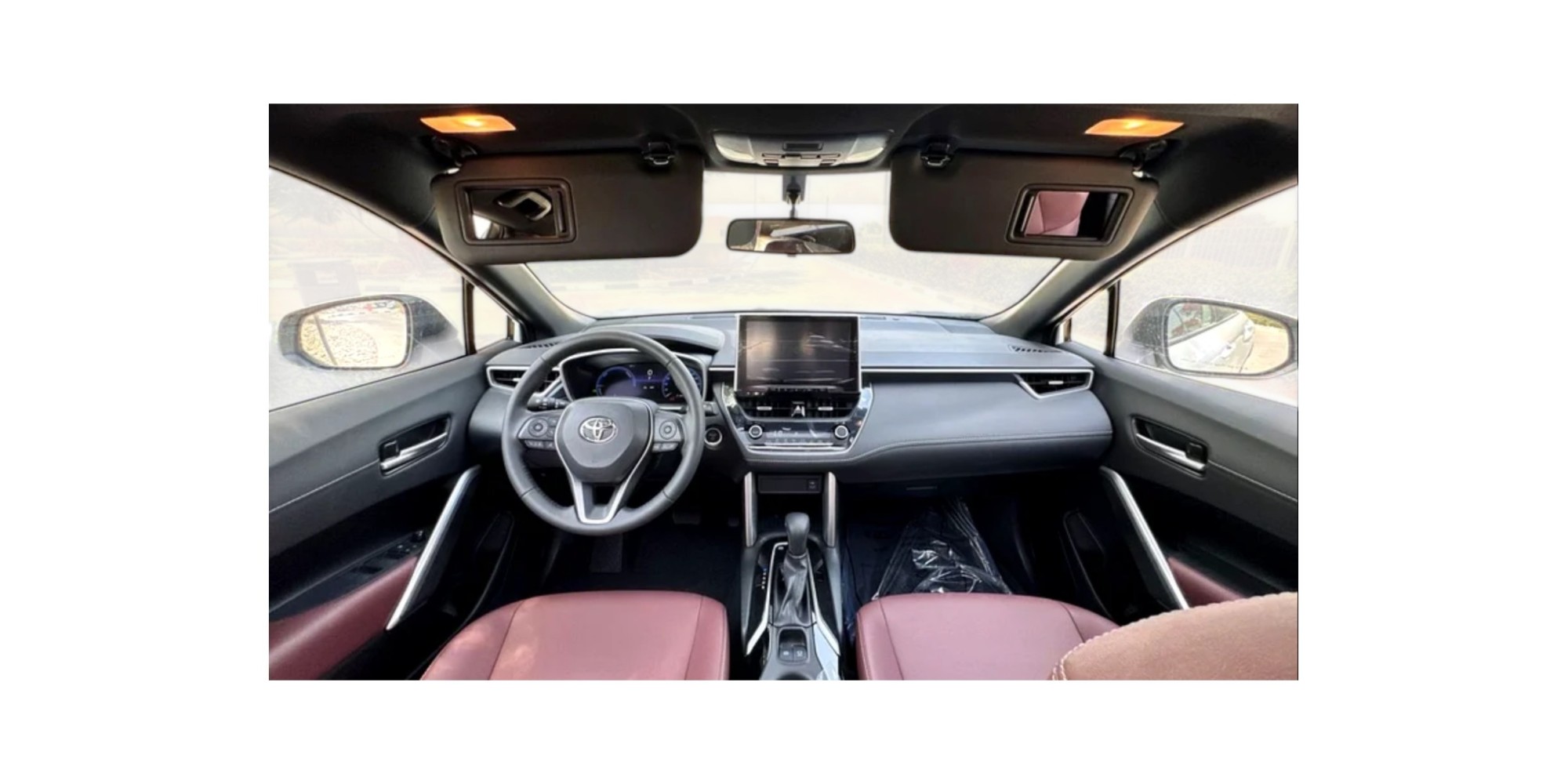 Toyota Corolla Crossover 1.8L Hybrid GCC MY2025