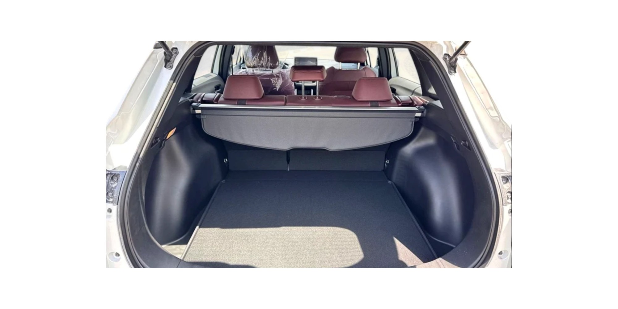 Toyota Corolla Crossover 1.8L Hybrid GCC MY2025