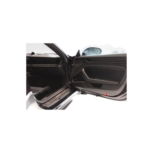 Porsche 911 992 GT3 Touring – Pure Driving Passion