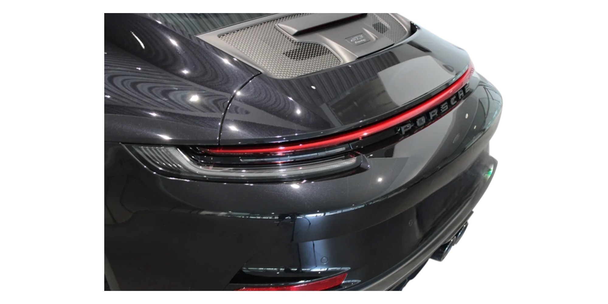 Porsche 911 992 GT3 Touring – Pure Driving Passion