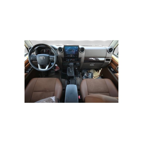 Toyota Land Cruiser 79 Double cabin 2.8L V4 | Modena Motors